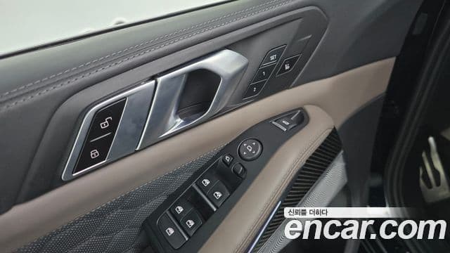 BMW X5M 2022 — Photo 7/33