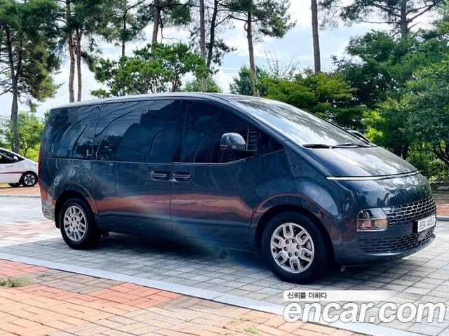 Hyundai Staria 2021 — ფოტო 14/14