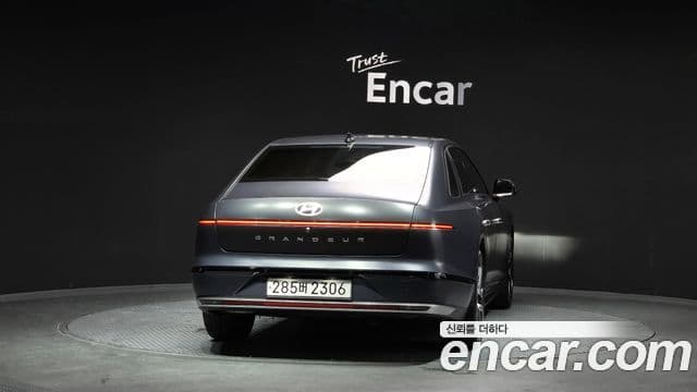 Hyundai Grandeur 2022 — ფოტო 4/20