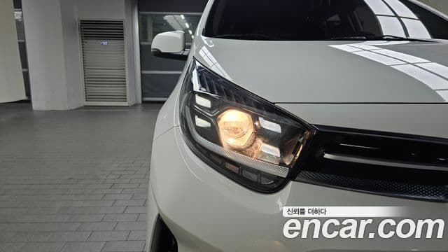 Kia Morning Urban 2023 — Photo 19/32
