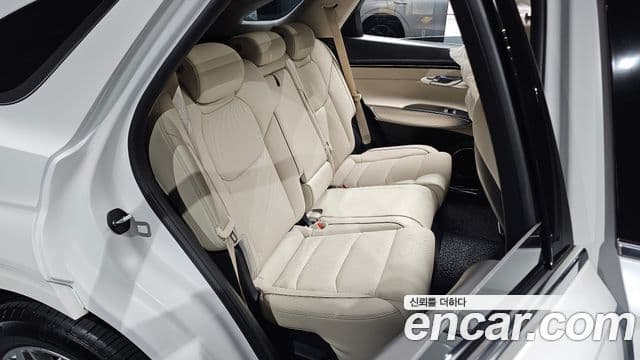 Genesis GV70 2021 — ფოტო 11/20