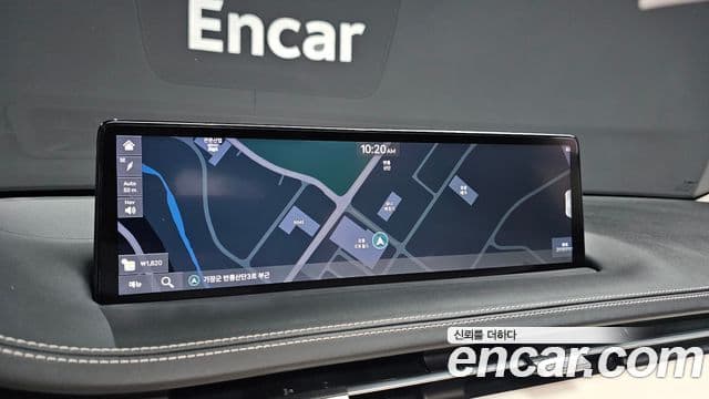 Genesis GV70 2021 — ფოტო 14/20