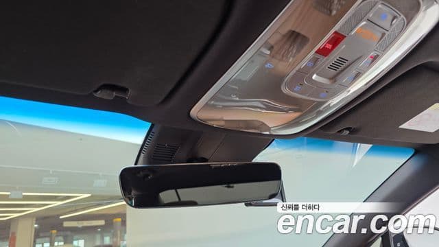 Genesis Electrified G80 2022 — ფოტო 18/20