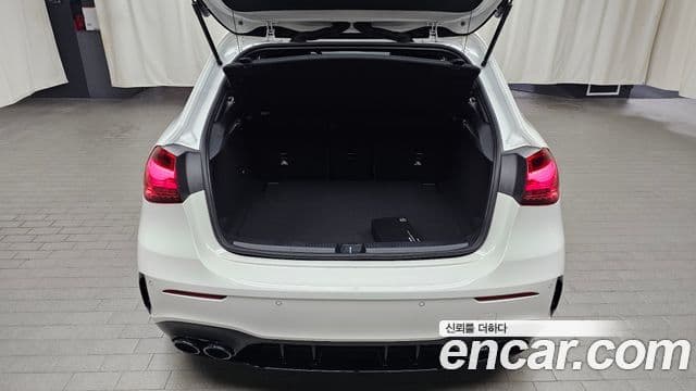 Mercedes-Benz A-Class 2025 — ფოტო 15/20