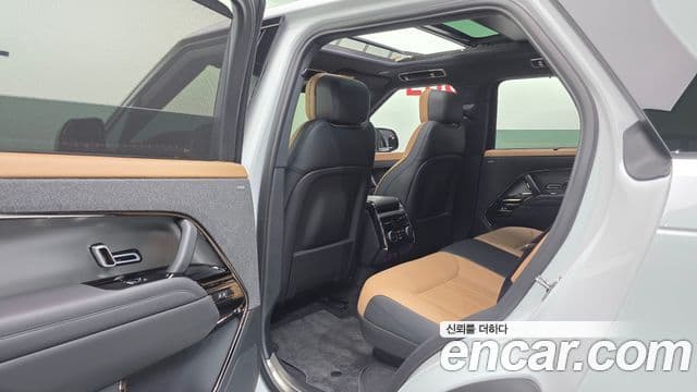 Land Rover Range Rover Sport 2025 — Фото 17/20