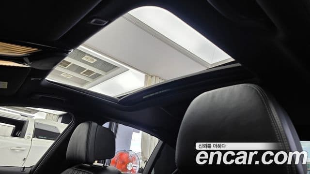 BMW 5 Series 2020 — ფოტო 18/20