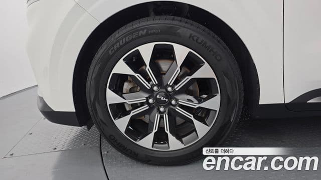 Kia Carnival 2023 — фото 4 из 20