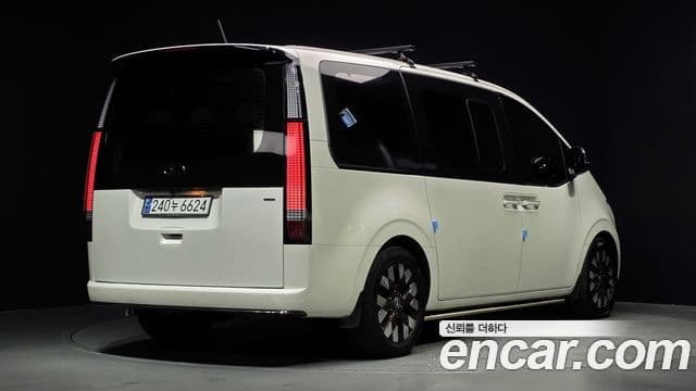 Hyundai Staria 2021 — Şəkil 2/20