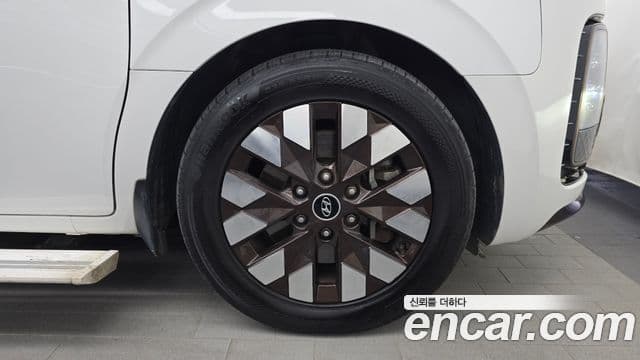 Hyundai Staria 2021 — Şəkil 37/37