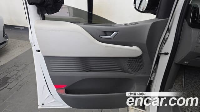Hyundai Staria 2021 — Şəkil 3/37