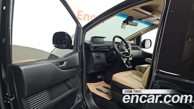 Hyundai Staria 2021 — Фото 10/20