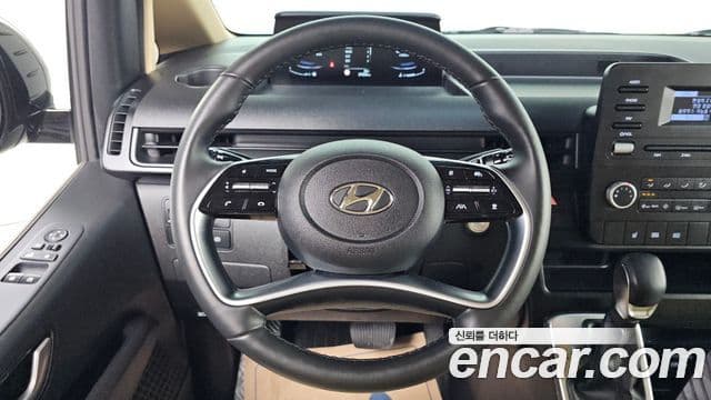 Hyundai Staria 2021 — Фото 15/20