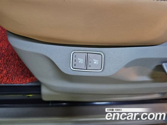 Hyundai Staria 2025 — Şəkil 14/20