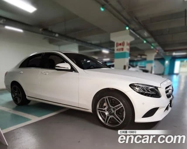 Mercedes-Benz C-Class 2019 — ფოტო 3/11