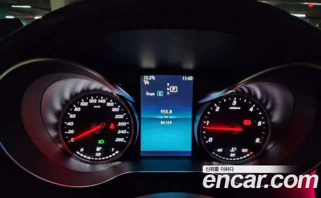 Mercedes-Benz C-Class 2019 — ფოტო 8/11