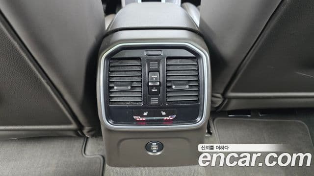 Porsche Macan 2018 — Şəkil 16/20