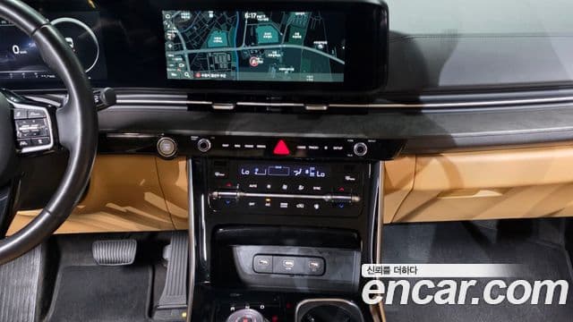 Kia Carnival 2023 — Şəkil 14/20
