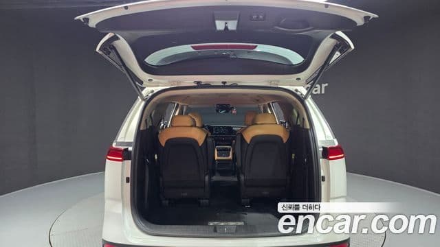 Kia Carnival 2023 — Şəkil 20/20