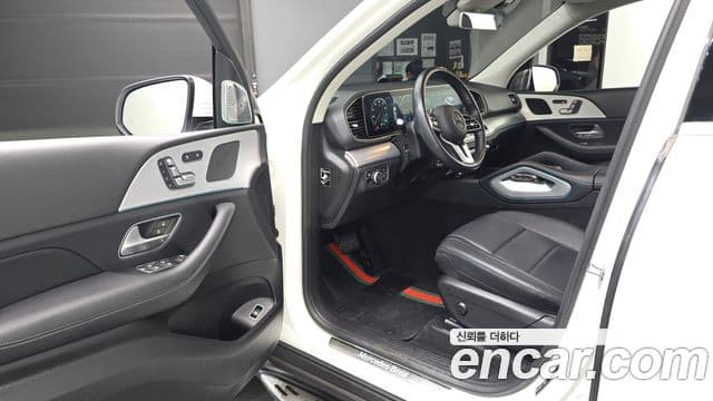 Mercedes-Benz GLE-Class 2020 — ფოტო 10/20