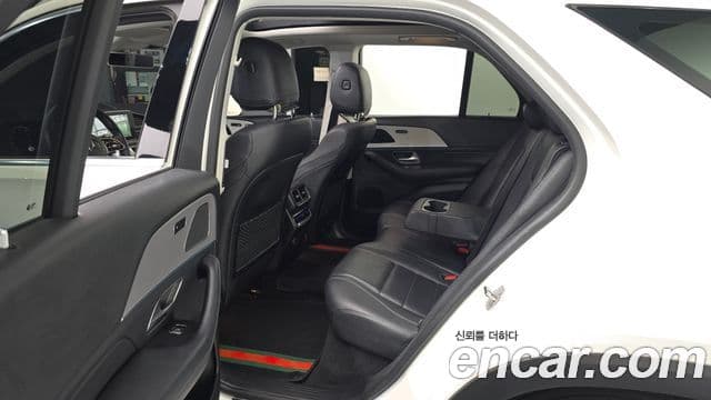 Mercedes-Benz GLE-Class 2020 — ფოტო 11/20