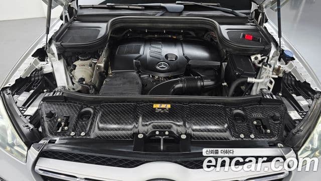 Mercedes-Benz GLE-Class 2020 — Şəkil 6/20