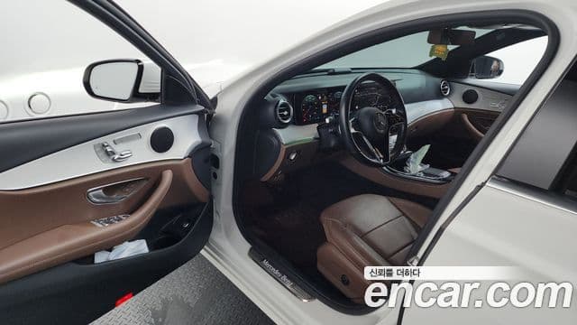 Mercedes-Benz E-Class 2020 — Şəkil 10/20