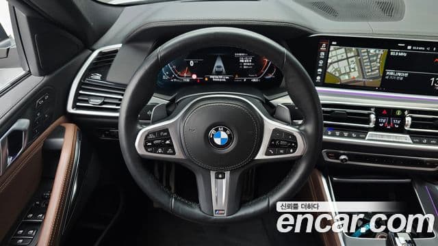 BMW X6 2022 — ფოტო 14/20