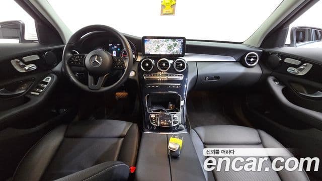 Mercedes-Benz C-Class 2019 — Фото 7/20