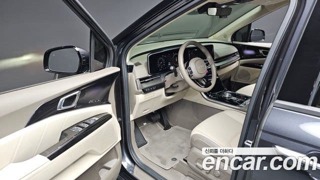 Kia Carnival 2022 — Фото 12/20