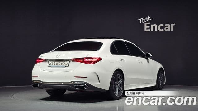Mercedes-Benz C-Class 2025 — Фото 2/20
