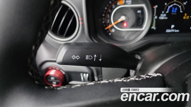 Jeep Wrangler 2025 — ფოტო 19/20
