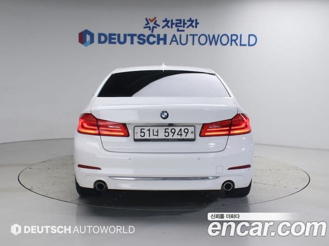 BMW 5 Series 2018 — Şəkil 3/20