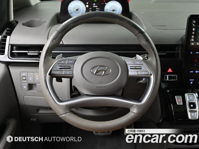 Hyundai Staria 2024 — ფოტო 13/20