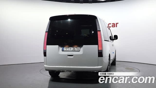 Hyundai Staria 2024 — Фото 4/20