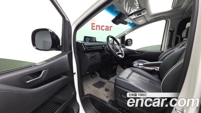 Hyundai Staria 2024 — Фото 10/20