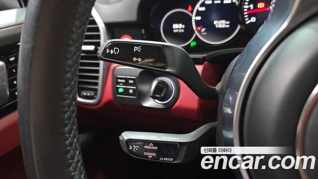 Porsche Cayenne 2019 — Şəkil 19/20