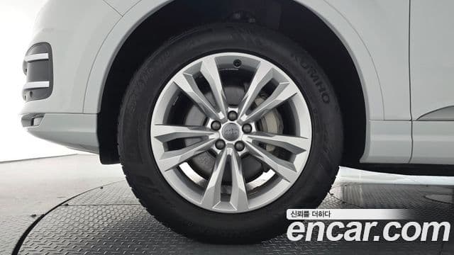 Audi Q7 2019 — Şəkil 5/20