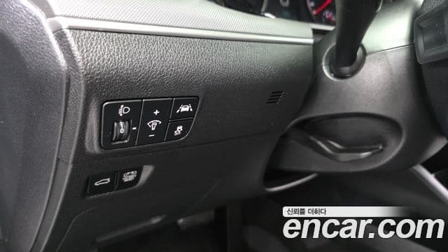 Kia K5 2023 — ფოტო 14/20
