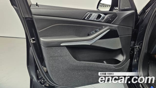 BMW X5 2024 — Photo 23/36