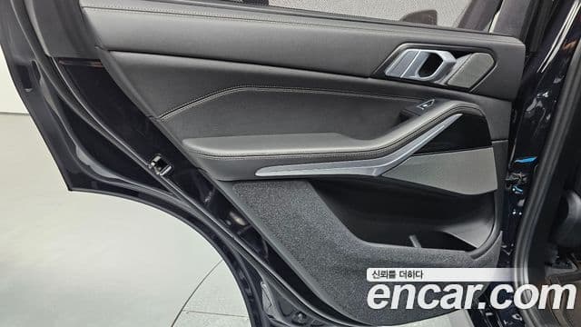 BMW X5 2024 — Photo 15/36