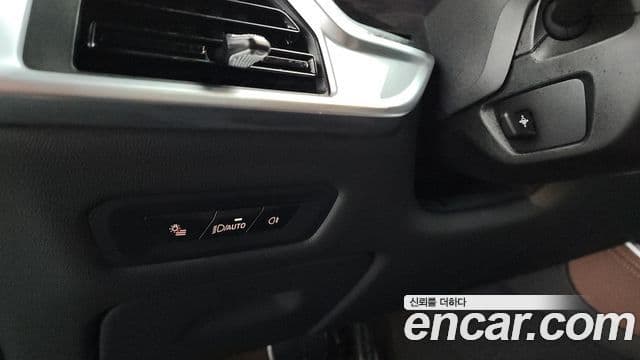 BMW X5 2024 — Photo 30/33