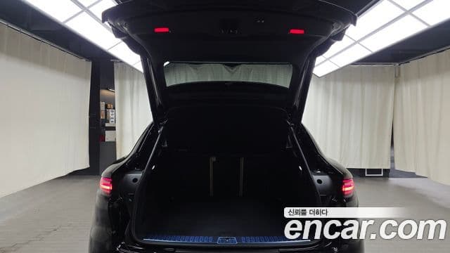 Porsche Cayenne 2023 — ფოტო 18/20