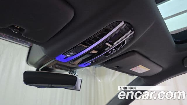 Porsche Cayenne 2023 — ფოტო 19/20