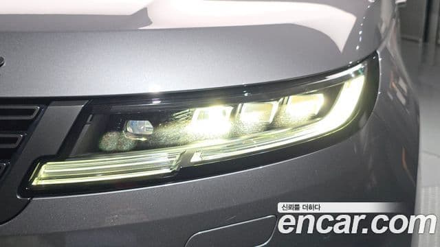 Land Rover Range Rover Sport 2025 — Photo 26/35