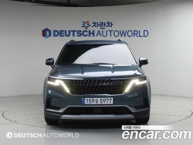 Kia Carnival 2021 — ფოტო 2/20