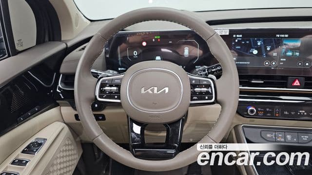 Kia Carnival 2024 — ფოტო 13/20
