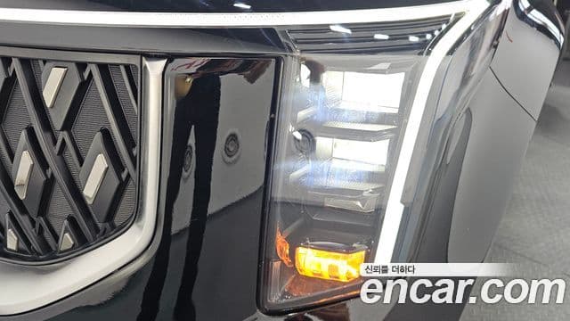 Kia Carnival 2024 — ფოტო 31/35