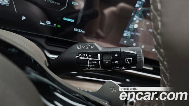 Kia Carnival 2024 — ფოტო 15/35