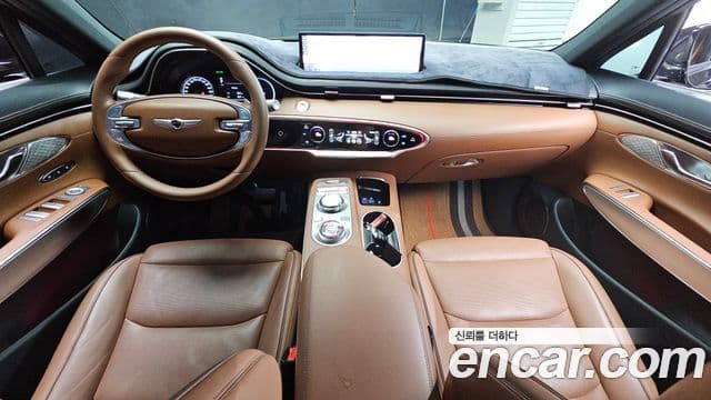 Genesis GV70 2021 — ფოტო 7/20