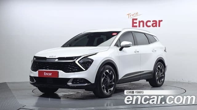 Kia Sportage 2023 — Фото 1/20